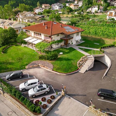 Hotel Garni Tuttotondo Levico Terme Exterior foto