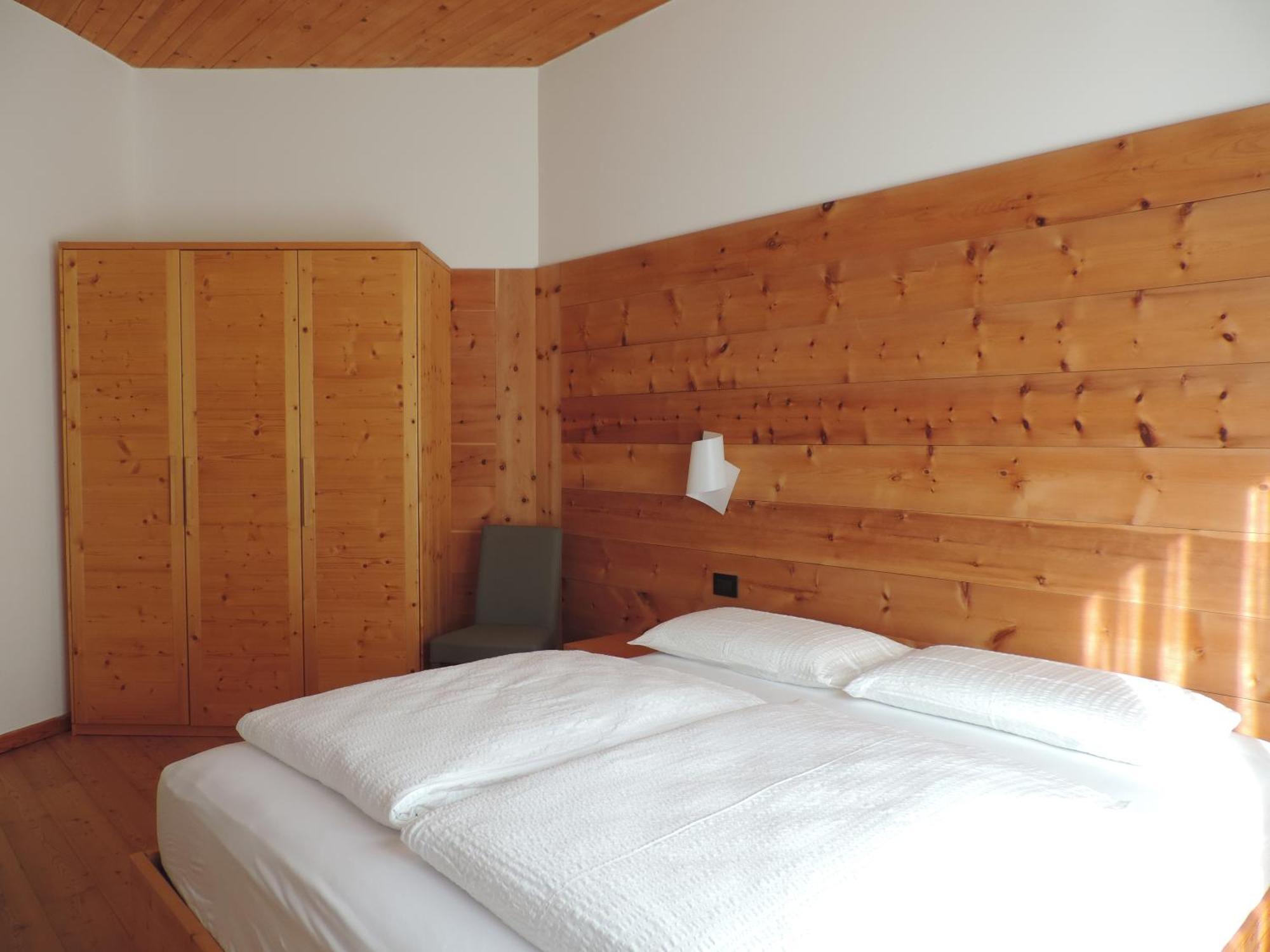 Hotel Garni Tuttotondo Levico Terme Habitación foto